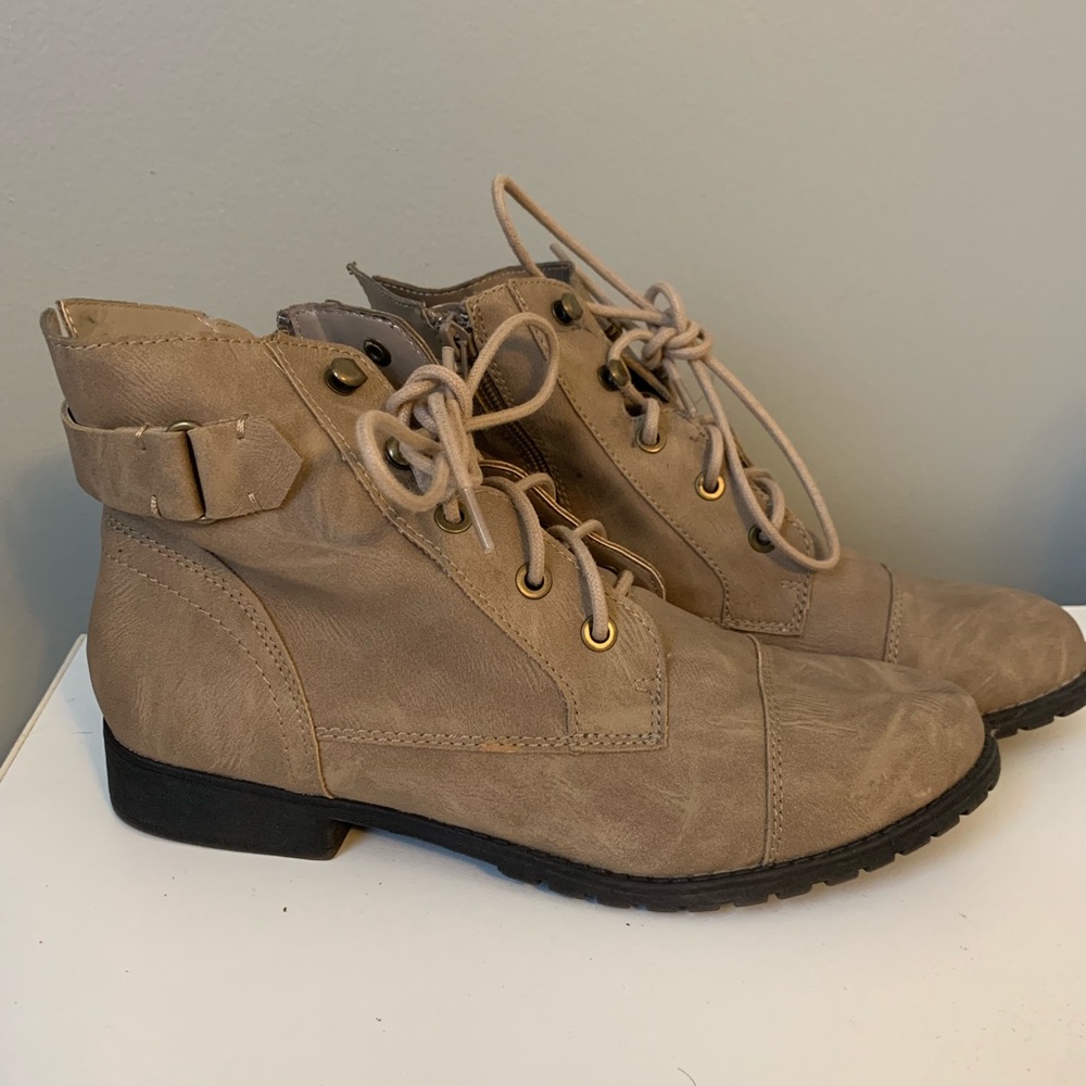 Tan combat boots for SALE!